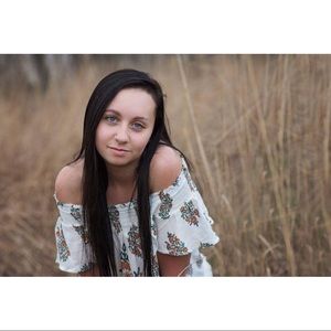 Meet your Posher, Janai